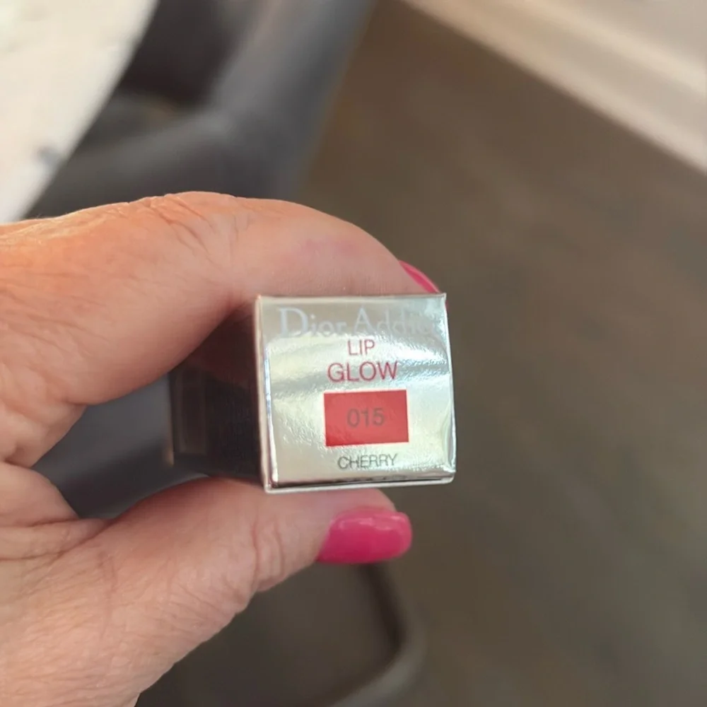 🎉 HOST PIC ! 💄 NEW Dior Addict Lip Glow Balm – CHERRY 015 🍒